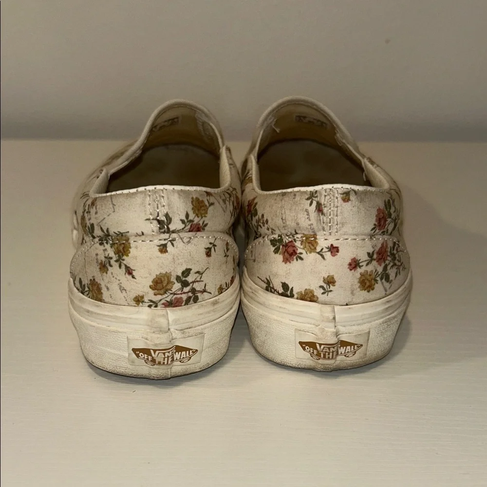 Floral Slip-On Women’s Vans - Picture 3 of 4